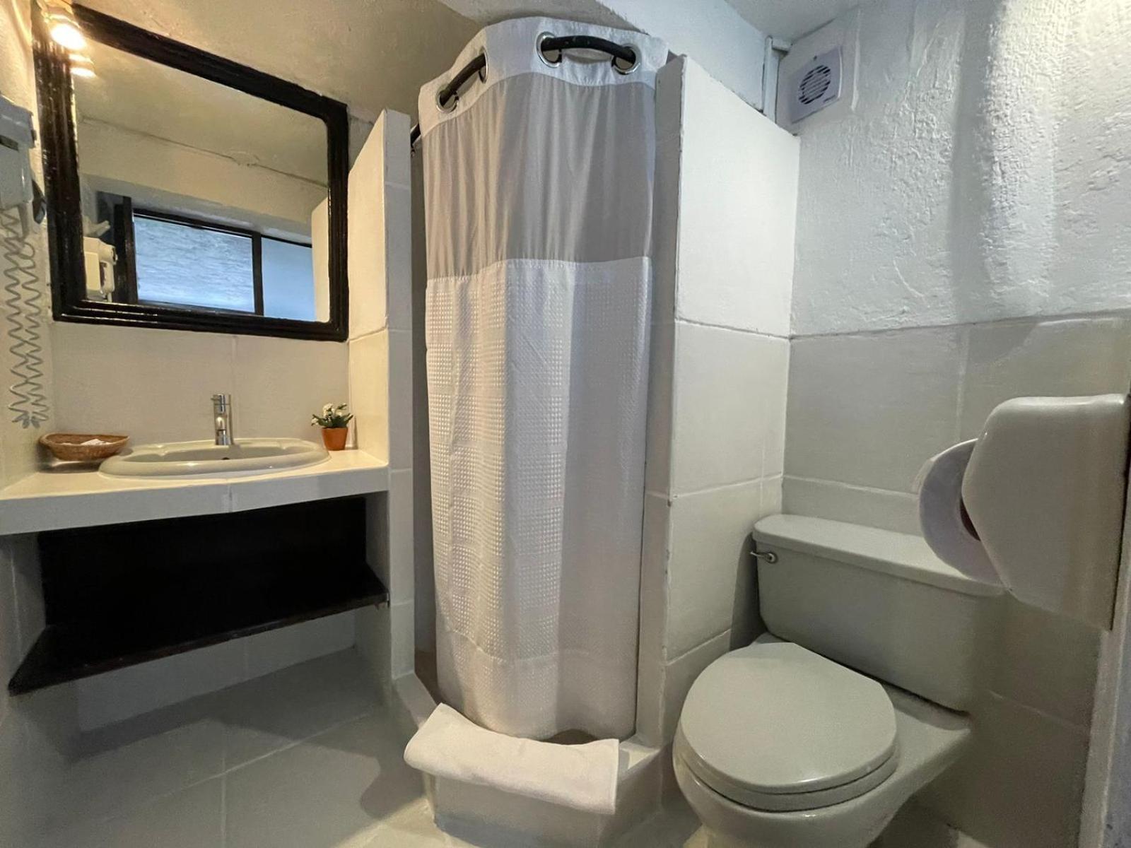 Aguas Calientes Sacred Stone Boutique Hotel מראה חיצוני תמונה
